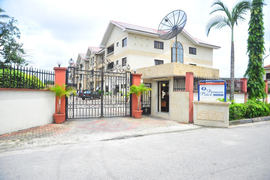 Peemos Hotel Warri Exterior photo